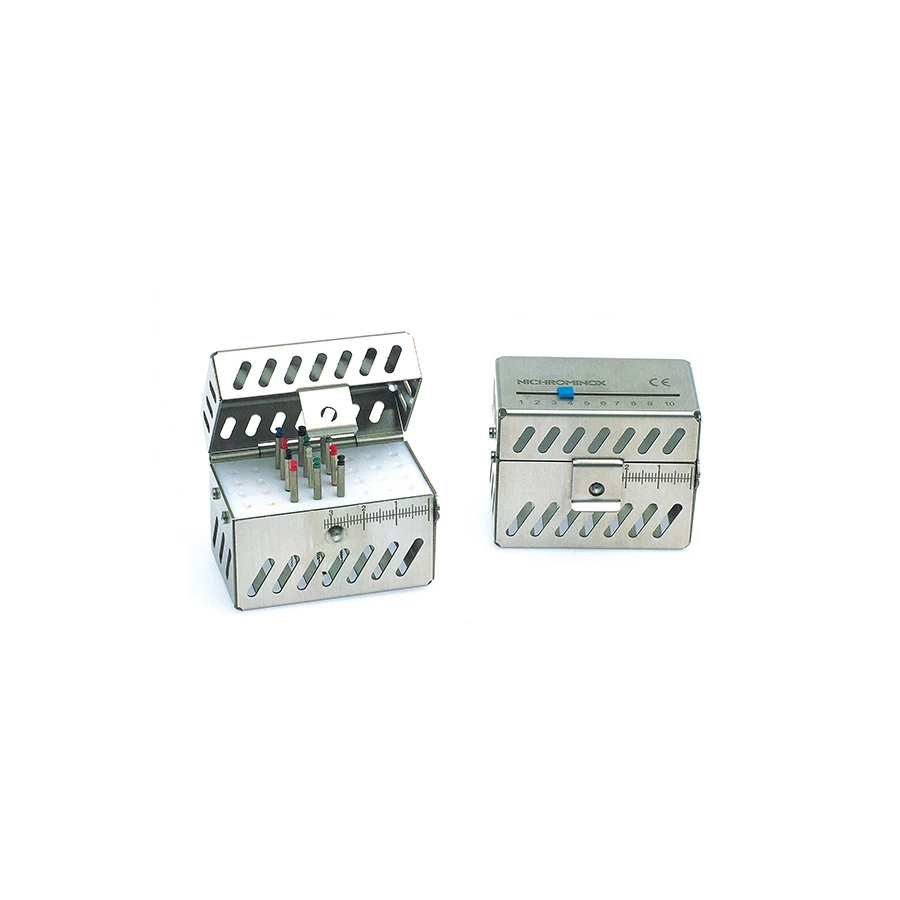 Endo Cassette 2 - Stalowy endobox z 32 otworami na instrumenty endo. Endo Cassette 2 - Stalowy endobox z 32 otworami na instrumenty endo.