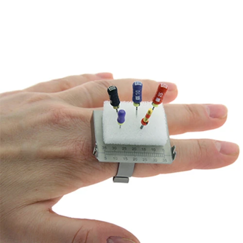Endo Ring Plus - Stalowy pierścień z ruchomą miarką endo i wymienną gąbką.